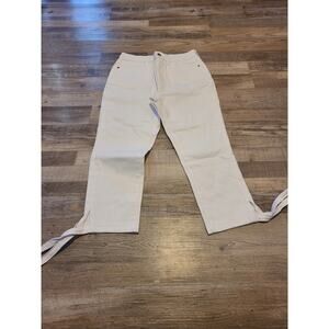 Massey size 8 womens white cropped capris with tie